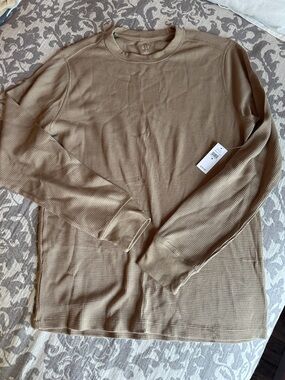 GAP Men's Long Sleeve Waffle Knit Crewneck - Khaki